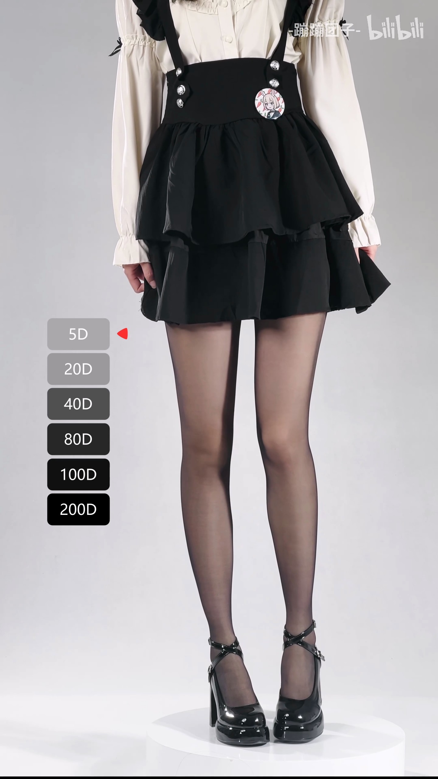 黑色丝袜厚度参考：5D（极薄）